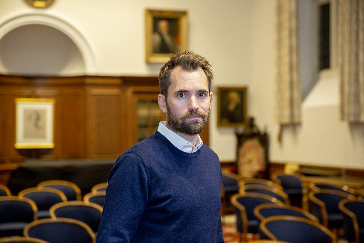 OldHarrovians's tweet photo. A big thank you to interior designer Henry Prideaux (B 1992³) for returning to the Hill last night for an OH Careers Talk with the boys.
Henry featured in the HA Podcast series The Road Less Travelled in 2019 & OHs can catch up with it here: https://t.co/yne8tUL7pk
#hapodcasts https://t.co/VhgBRC5hA4