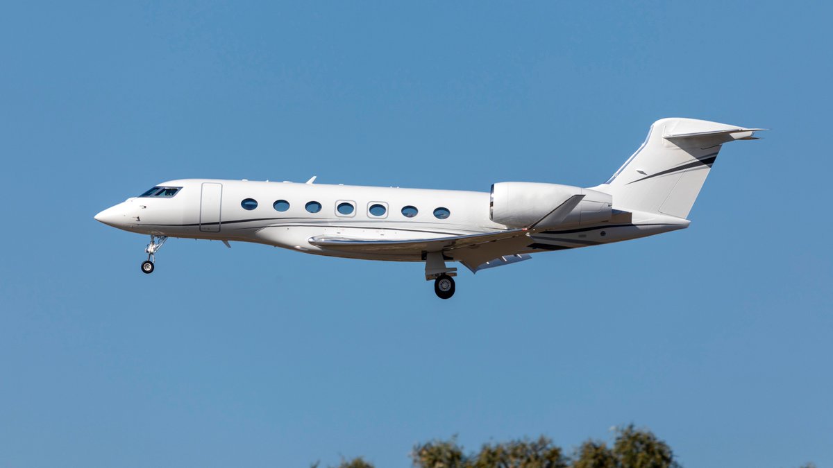 sentientjet's tweet photo. Our rigorous #SentientCertified protocols allow us to successfully and safely fly thousands of Cardholders to their destinations. #SentientJet https://t.co/oCWKVlQNbR