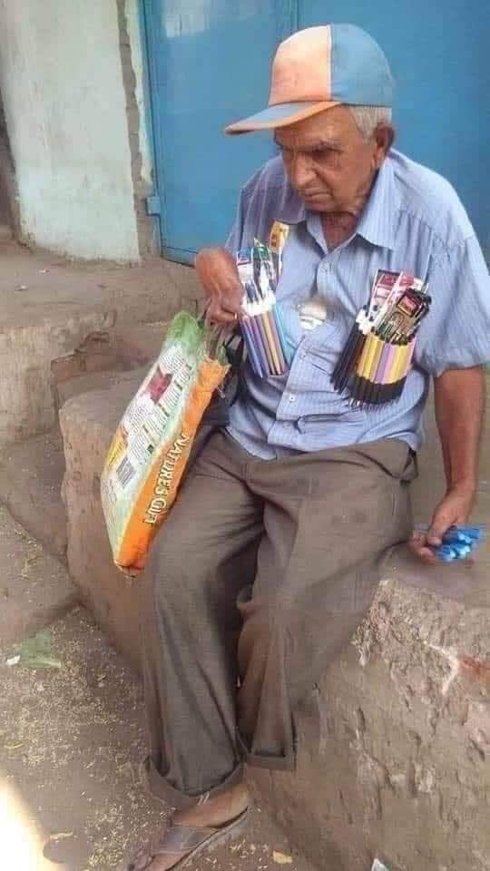 sntripathi1's tweet photo. कुछ इन आत्मनिर्भर स्वावलंबी उद्यमियों से भी ख़रीदे 
Purchase something from them and feel the difference- सत् -चित् आनन्द की अनुभूति 3 https://t.co/8rAP8Od8Mn