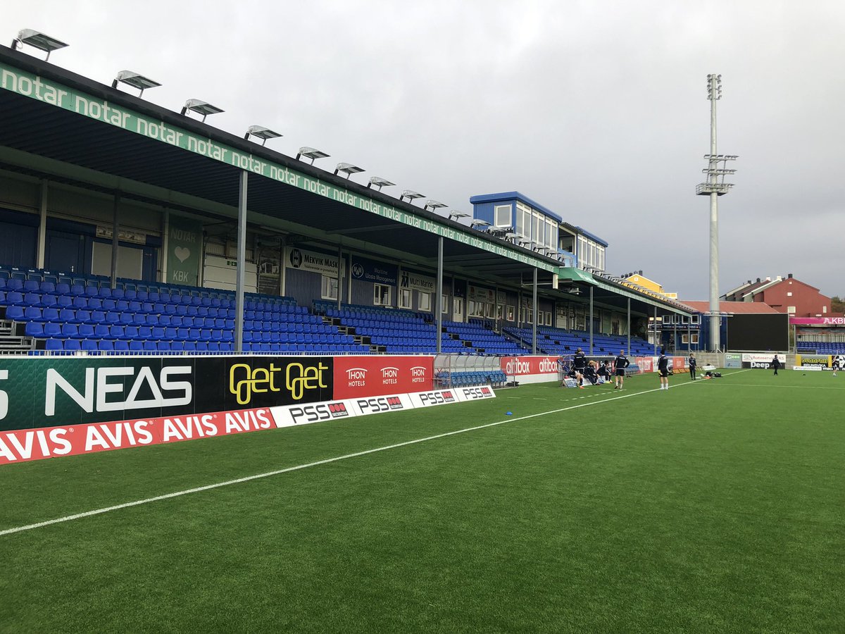 AndyMitten's tweet photo. @JanAageFjortoft @ViaplayFotball The real pride of Møre og Romsdal. https://t.co/ZPIaCIXPRc