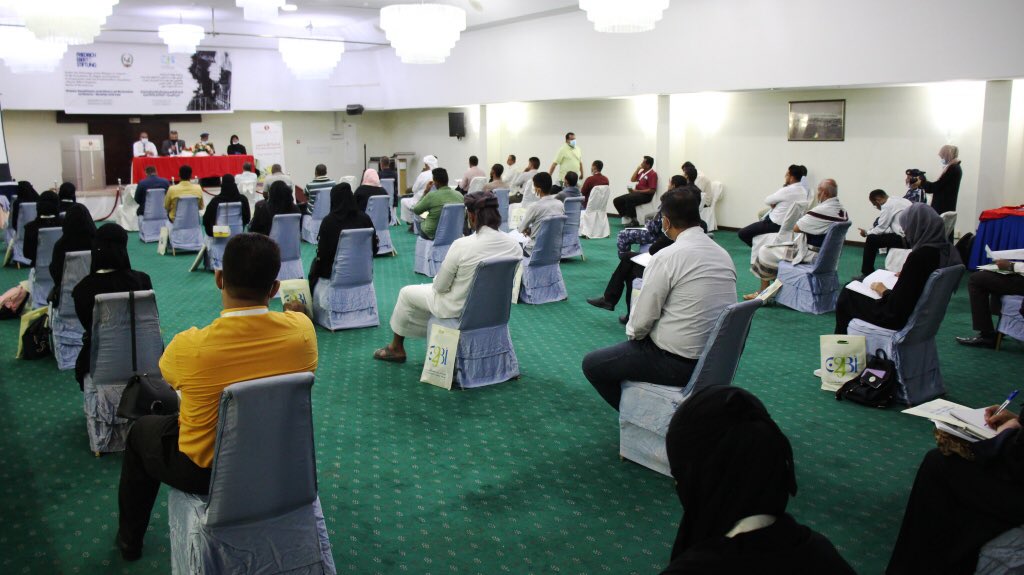 ￼  تنظم مؤسسة أكون للحقوق والحريات <a href="/foundation_to/">مؤسسة أكون (TO BE )</a> بالتعاون مع مؤسسة فريدريش ايبرت الالمانية -مكتب اليمن  وبرعاية وزاره الداخليه سلسلة ندوات حول 
اوضاع السجون وأماكن الاحتجاز في اليمن -الواقع والقانون ￼<a href="/lina22980/">لينا الحسني ( lina Alhsny)</a> <a href="/LAlshabib/">Laila_alshabibi ليلى الشبيبي</a>