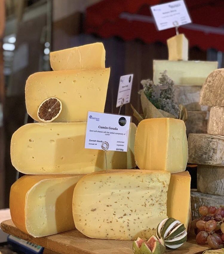 CourageYard's tweet photo. ๐THIS FRIDAY๐
@heritagecheese cheese cone snacks and cheese for your fridge ๐ง
Letโs Do Makiโs vegan maki burritos ๐ฏ
@wholegrainbake breads and cakes to stock your kitchens for the weekend ๐ฅ
All here for another #ProvisionsPopUp at #CourageYard, Friday 11am-4pm โฐ https://t.co/F1zTKUklZS