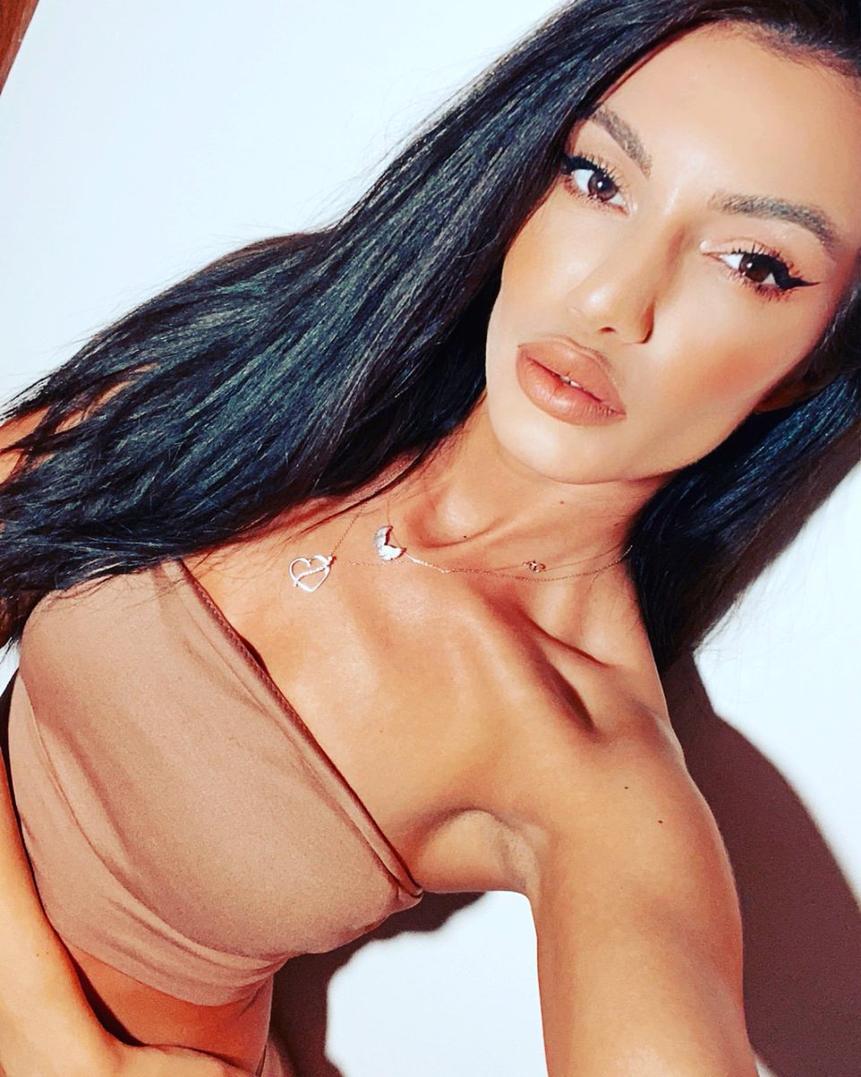 shaylynaonly's tweet photo. #VoteReady 
#modeling 
#photography 
#gymgirl https://t.co/stpn9utU94