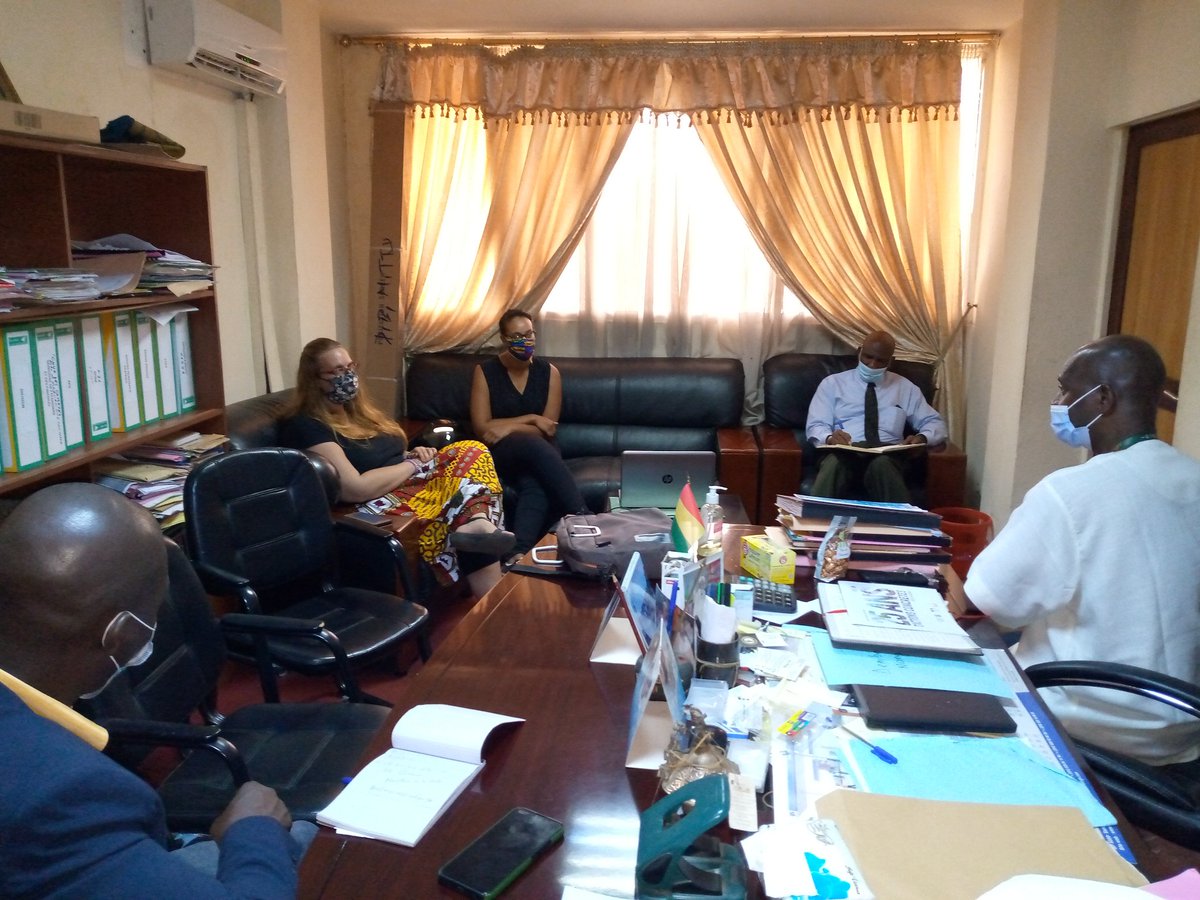 CMC_Guinee's tweet photo. #CoopDec 🇬🇳🇨🇵 CMC accompagne depuis 28 ans les collectivités de la Préfecture de #Boffa en collaboration 🤝 avec les autorités guinéennes et l'appui des équipes du Ministère de l'Administration du Territoire et de la Décentralisation. @departement17 @Dbussereau  @AmbaFrGuinee https://t.co/FPMRHQjYFA