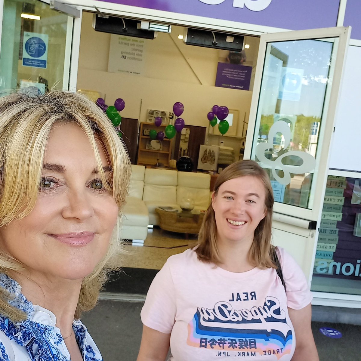 fionadacey's tweet photo. @AntheaTurner1 @BracknellForest @CharityDEBRA https://t.co/BcbFBL6Brv