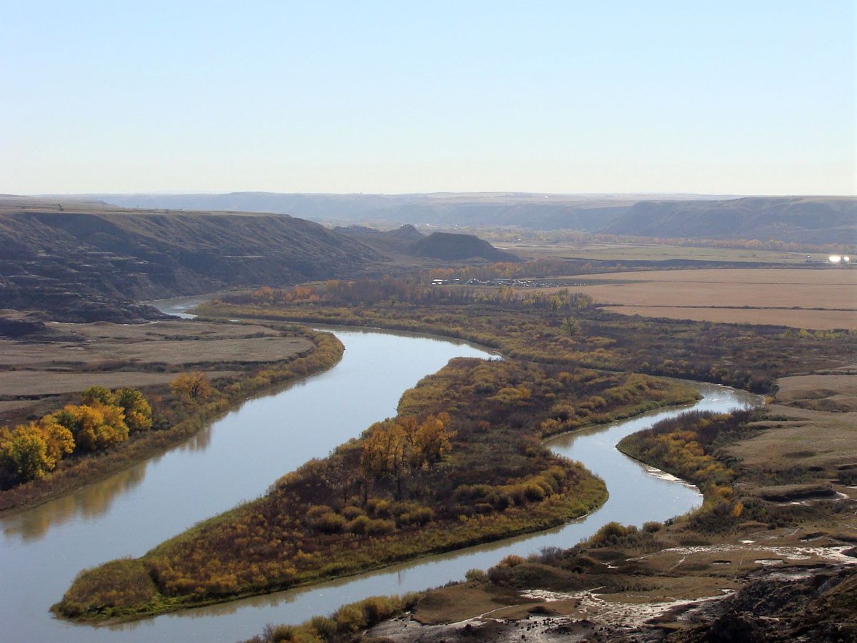 rivrchik's tweet photo. Global analysis of how effective and topographic catchment areas differ (ScienceDaily) https://t.co/DhjpjkljCI "Currently, most hydrological modelling strategies do not take groundwater connections into account..." Pic: the Red Deer R. in Fall https://t.co/x8YjeAnXmY