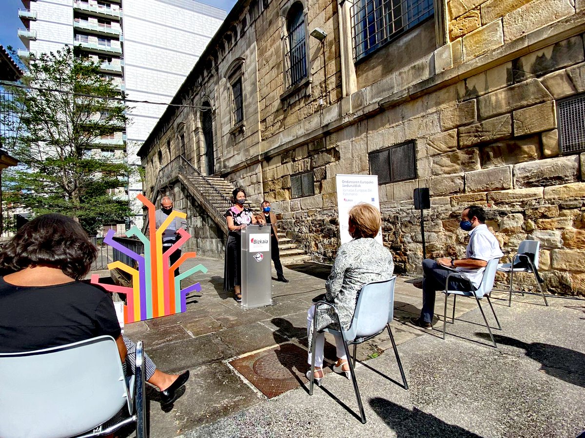 Itsasmuseum's tweet photo. Presentación de "Kontaiguzu ondarea" 20ª edición de la Jornadas Europeas de Patrimonio en Emilio Campuzano, que con la educación y el patrimonio como temas principales, ofrecerá en octubre numerosas actividades en Bizkaia @BizkaiaKultura @OndareaBizkaia #Erain #Elkano #PortCenter https://t.co/bo9AGf7XBk