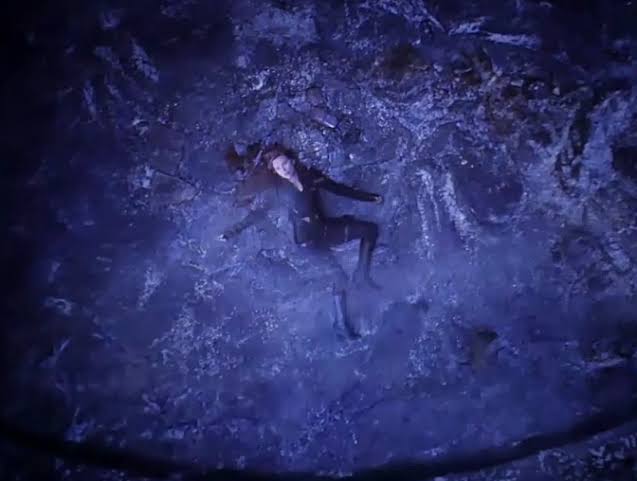 thenerdhasaneye's tweet image. Now from the top 

                                       make it drop