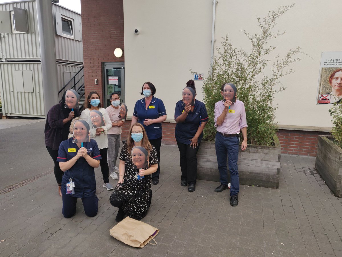 JustinDaniels15's tweet photo. Really sad to be saying goodbye to Sam, our amazing paeds ED boss @NorthMidNHS it's been great working with you for the last 16 years. Here is to the next stage. Come back soon. Thanks to @AliceGreenV2 for the masks. @hann_gayle @drandresmartin https://t.co/xK99d5zJta