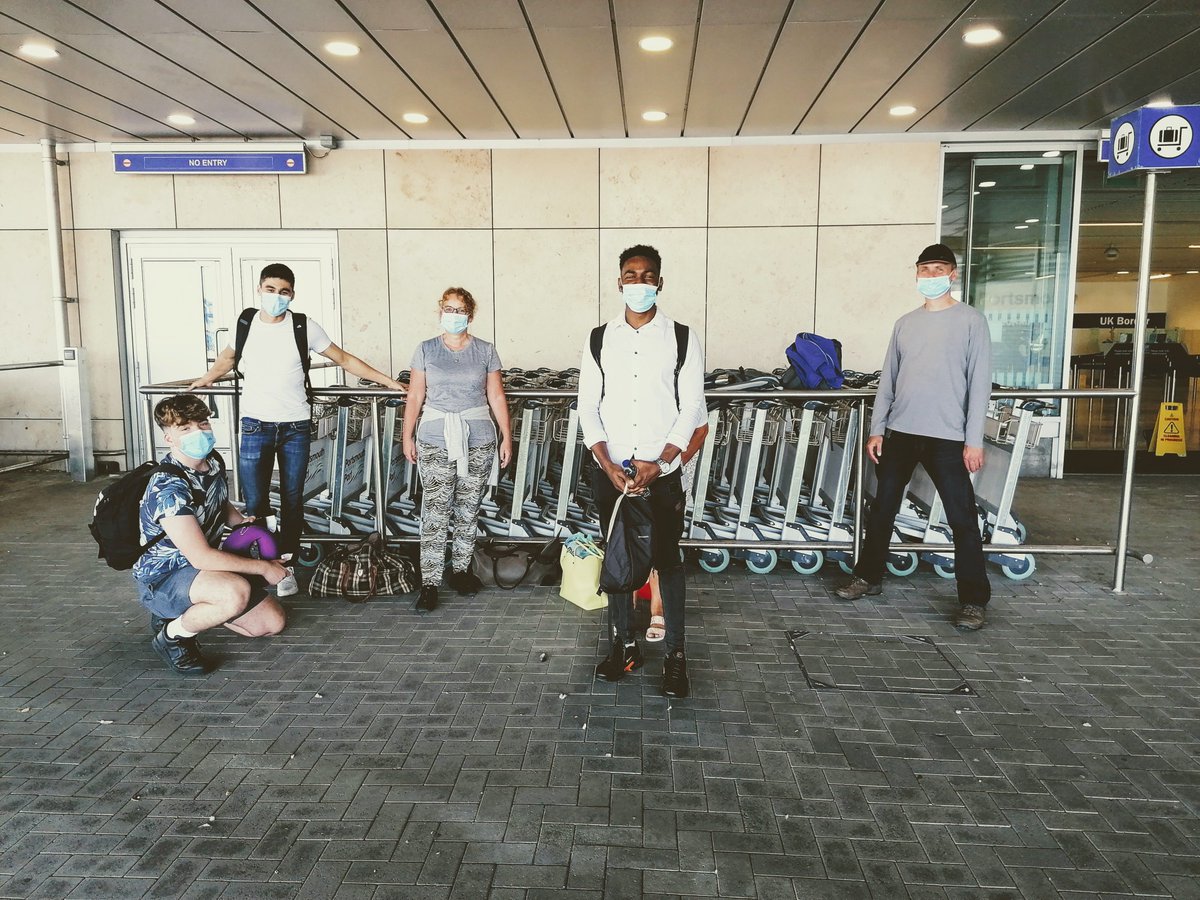 hashtagtalentag's tweet image. well done to all our teen and adult extras filming this week for a corporate shoot - Monday were Omar D, Sam SC, Ben C, Shay C, Mike B and Tracy and Annie (can you spot her?) #portshoot #extraswork #lotsoffun #Hashtagtalent