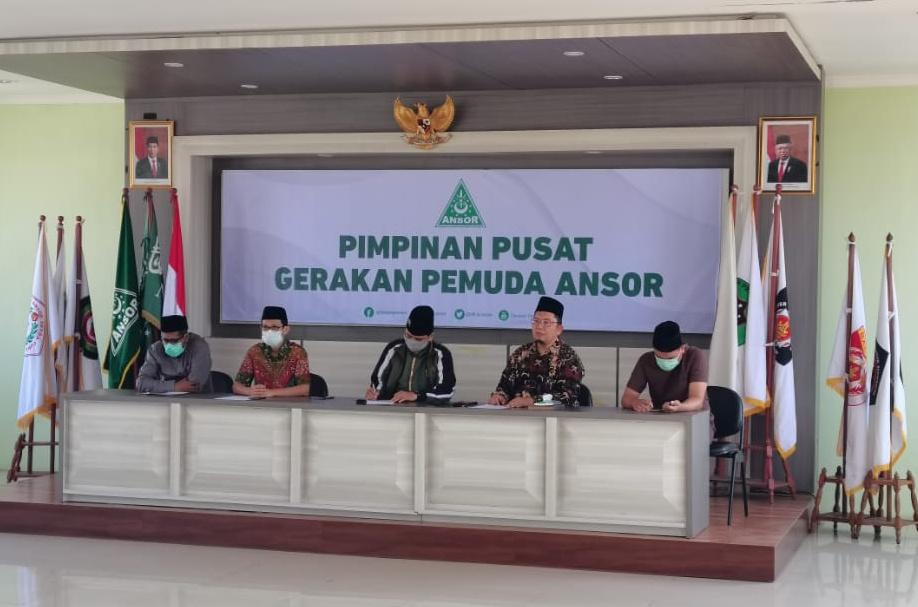 Alfian Tanjung minta maaf setelah  diperkarakan atas fitnah kejinya, ganti rugi cuman segitu.
Untung ketum <a href="/Official_Ansor/">Gerakan Pemuda Ansor</a> nya Gus <a href="/Ansor_Satu/">yaqut cholil qoumas</a>  coba seandainya ketumnya mas @kirekswasta  mungkin gantinya diganti harus ditabokin banser dari 9.999.999 desa plus dia yg datengin