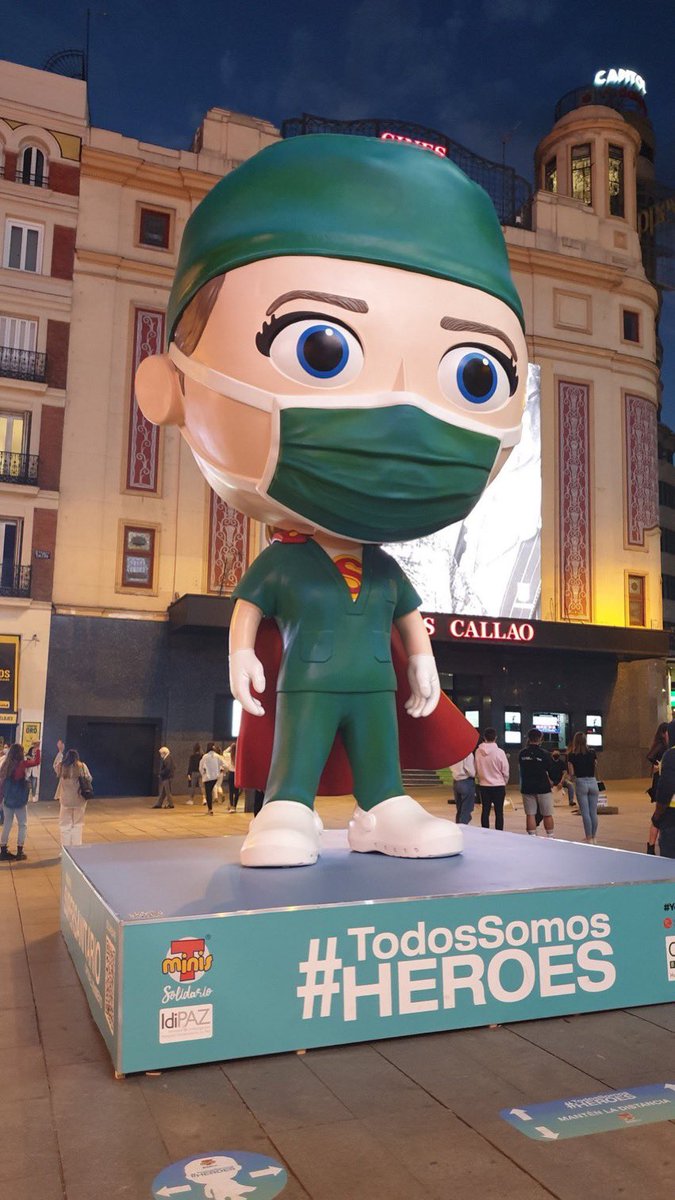 PauMatalap's tweet photo. Al principio, lo del “héroe” molaba...
#NoSomosHeroes https://t.co/E7zHk2A0QF
