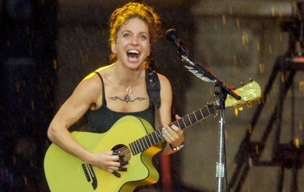 DezBrennan's tweet photo. The most influential singer/songwriter in my lifetime turns 50 today.  Happy birthday  to this righteous babe!!!! I wouldn’t be who I am today without her music. - @anidifranco @Righteous_Babes @difrancomusic  #anidifranco #righteousbaberecords #anid https://t.co/SdtIQONxMw