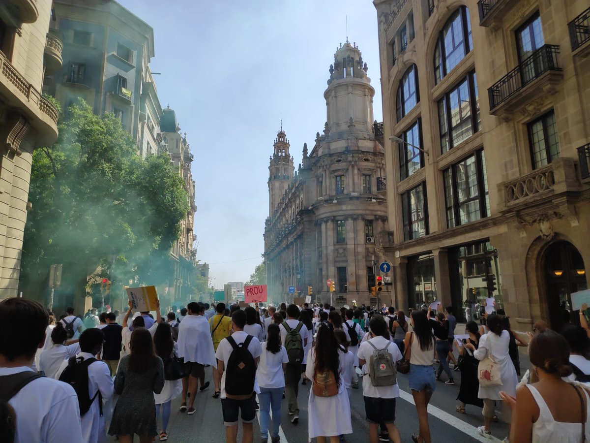AResidentesMar's tweet photo. Èxit de mobilització de la vaga de MIRs avui 23/09  @vagaMIRsCat @tv3cat @diariARA @elperiodico_cat @redaccionmedica @DiariSanitat @hospitaldelmar @AcampadaMar #vagamircatalunya https://t.co/fBekimxrEW