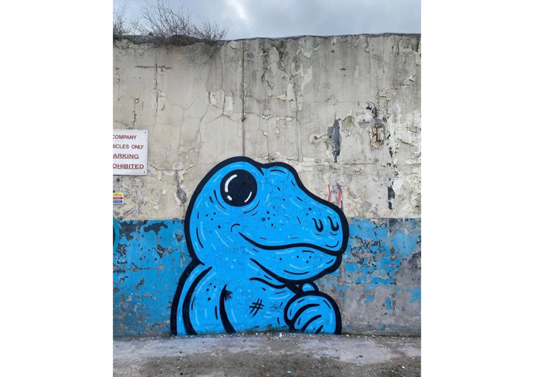 Artist: @kmgyeah
Wall: #Dundee, #MaryAnnLane,  #muralismo #mural #streetartdundee  #artalcarrer #artist #arte #streetartbcn #graffiti #graffitidundee #instagraff #streetart #dundeestreetart #montanacolors #arteurbano #wallspot
@openclosedundee