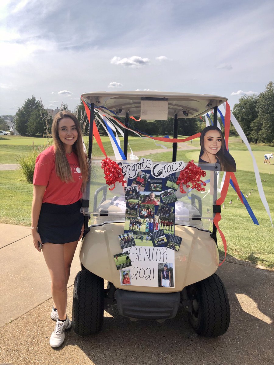 lhsgolfgirls's tweet photo. Great time honoring our super seniors @gracepickeringg &amp; @kellykarre_ yesterday. Both shining examples of what it means to be a Lady Eagle 🦅 golfer!  We are glad we still have you while we do, but you will both be truly missed! #lhsgolfalumni #seniornight https://t.co/iBTWQfYURT