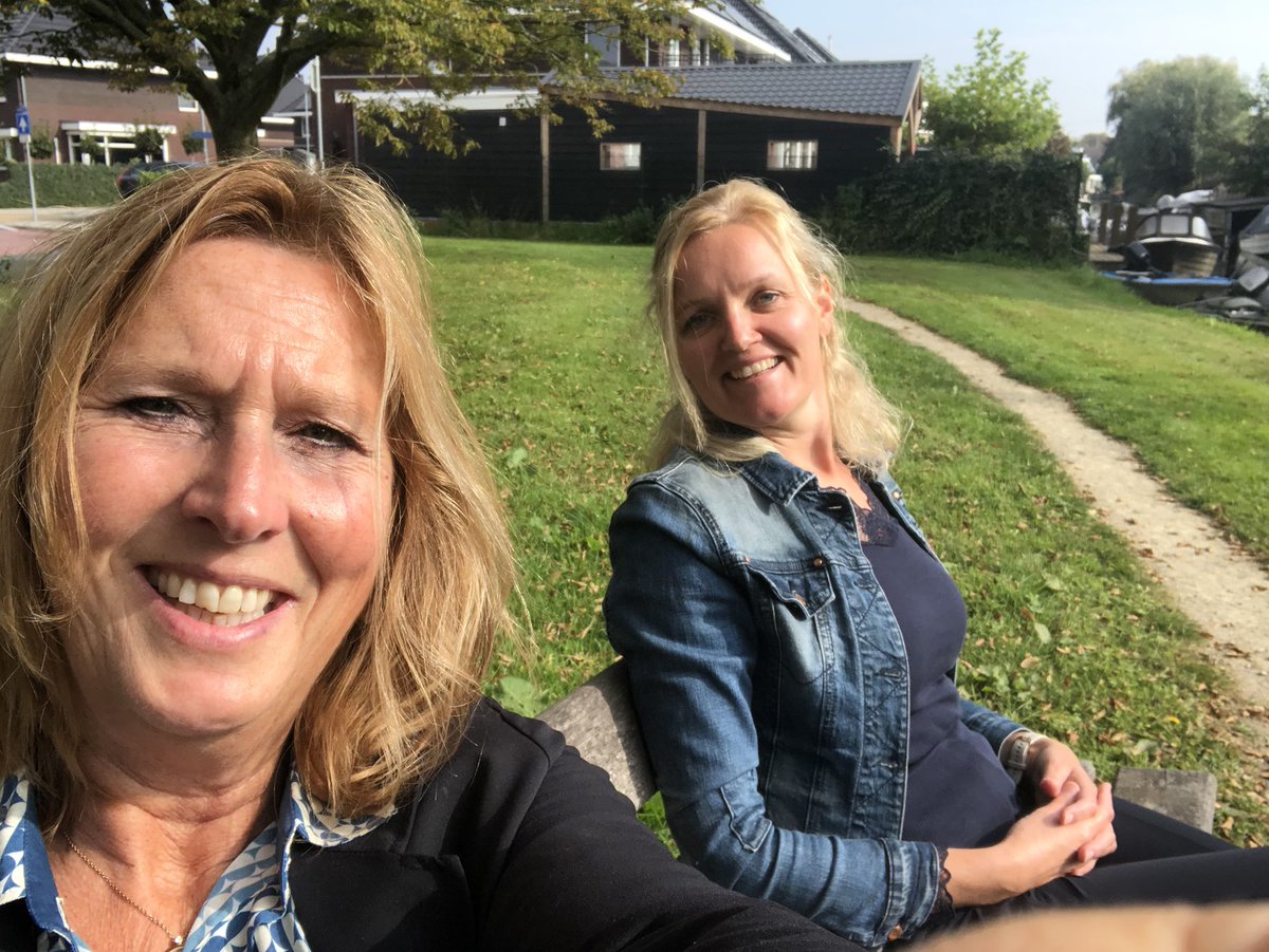 Slim met media tweet media