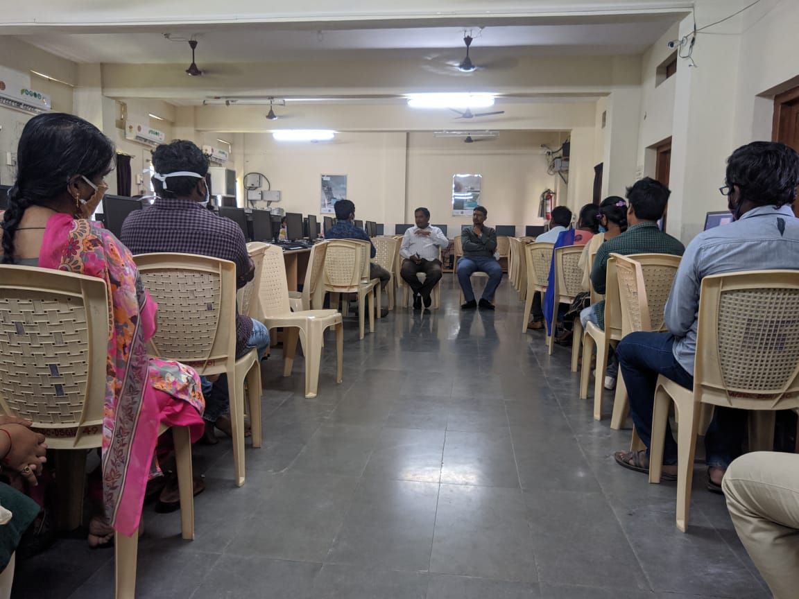 AP_Skill's tweet photo. Dr. B Nageswarao (Executive Director- #APSSDC) @Rakihasthi (Chief General Manager - Technical) has visited TSDI - #SIEMENS CENTER at #AndhraLoyolaInstitute of Engineering and Technology - ALIET to check the progress of #LMS video editing work.
#Skilldevelopment #SkillIndia https://t.co/eSEX9s0OzT