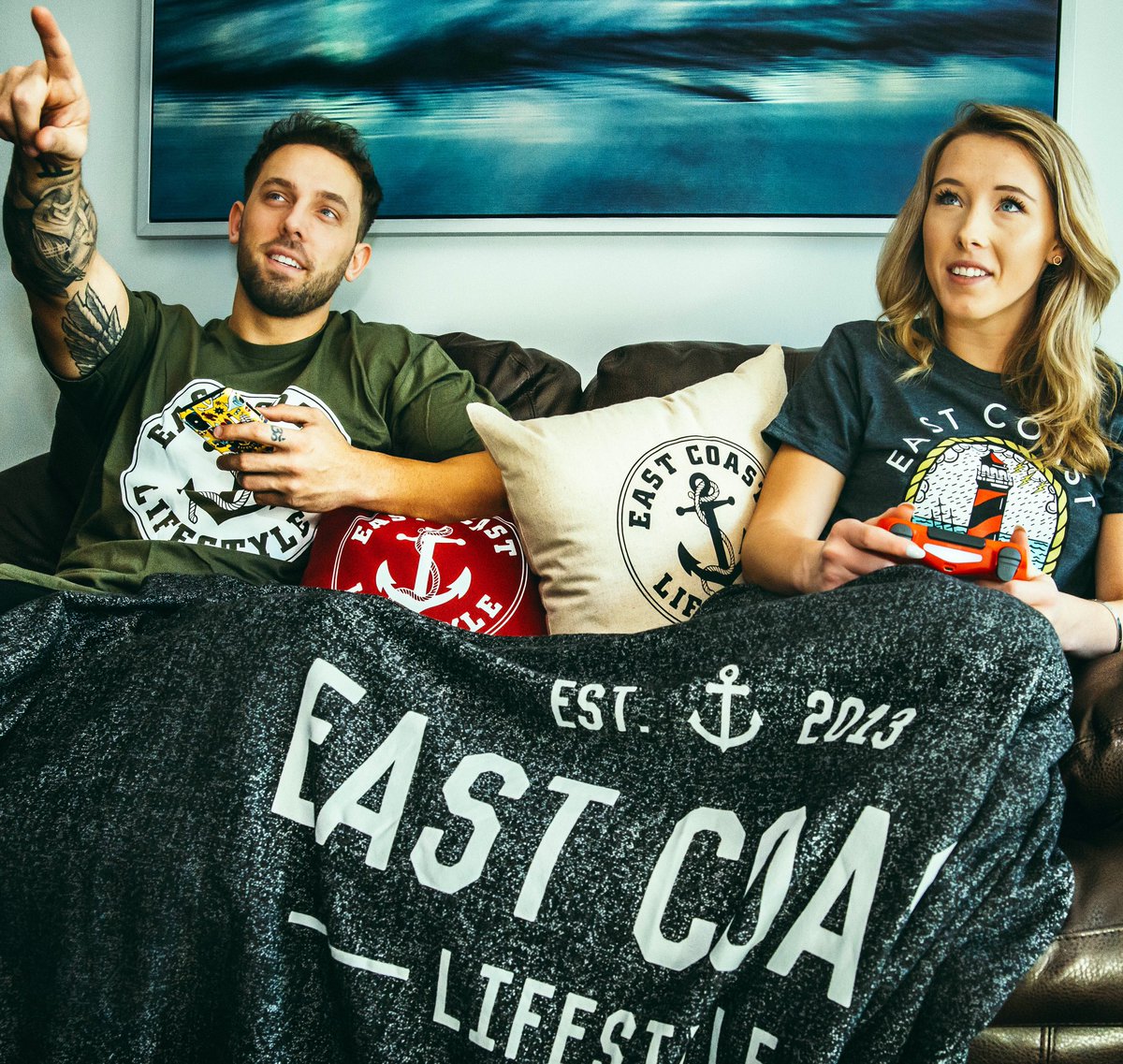EASTCOASTLIFEST's tweet photo. Blankets are back in stock online!! ⚓️ https://t.co/skUgLsM0da 

RETWEET to be entered to win a blanket!! 🚨 Made with premium fleece material to keep you warm! Blankets are available exclusively online in limited quantities 🌊 https://t.co/TwQBxk26gF