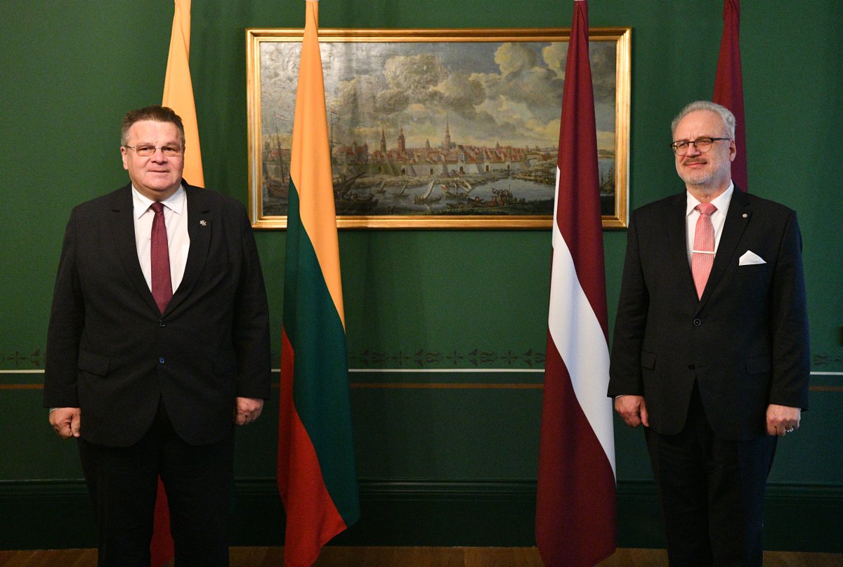 Rigas_pils's tweet photo. On #BalticUnityDay President of Latvia Egils Levits @valstsgriba met with Linas Linkevičius @LinkeviciusL, Minister for Foreign Affairs of the Republic of Lithuania. He specifically highlighted the close and warm relations between the two countries: https://t.co/X9BWs1jWd6 https://t.co/DTD3jMNjk6