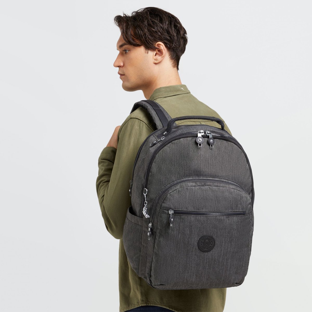 AspenofHereford's tweet image. If you need a lot of carrying capacity in your backpack this is just what you need welcome to the Kipling Seoul XL and a whopping 33 litre volume!  😍🖊📒💻🚲
#backpack #kiplingbackpack #kipling #laptopbag

aspenofhereford.com/products/kipli…