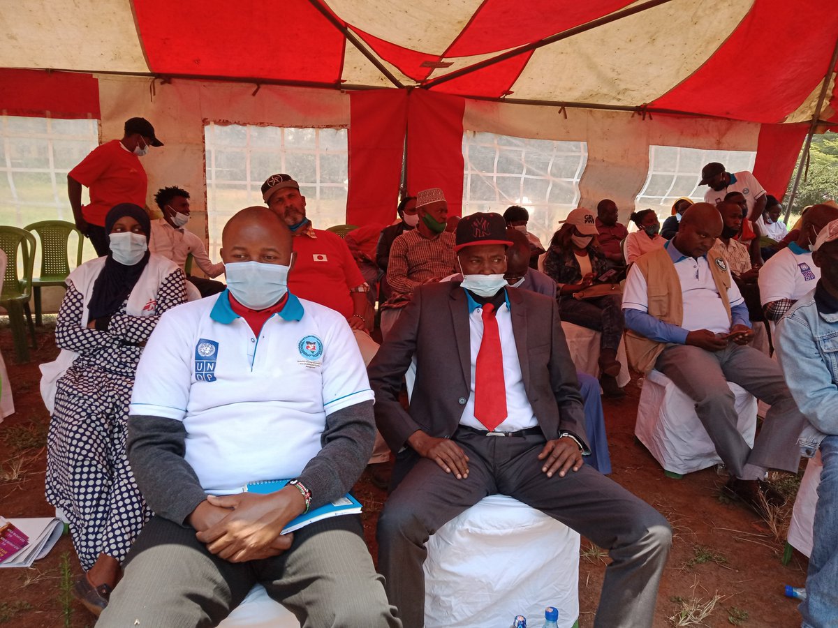 KYENetwork's tweet photo. Interaction with Eastleigh community. Awareness on Abuse and violations and our toll free line 0800720731 was well received. @JacklyneMuthee @Carolkasinasc @SolidarityCntr @Edwinngugi3 @HamisMoha84 @Kevothuo @crypticDecosta 

#Informalworkisworktoo https://t.co/CrGo4S2pi5