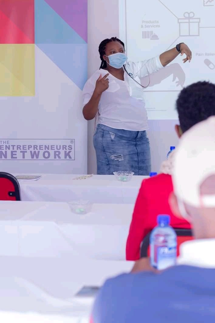 startsmartLes's tweet photo. A hug thank you and job well done to you guys for this lovely project. You've managed to reach bulk of #lesotho😀😀😀 each week had #entrepreneurs from different regions of the country: central, North and Southern regions
#tenlesotho #eyes2020 #startsmartles https://t.co/TeZkFk49pG