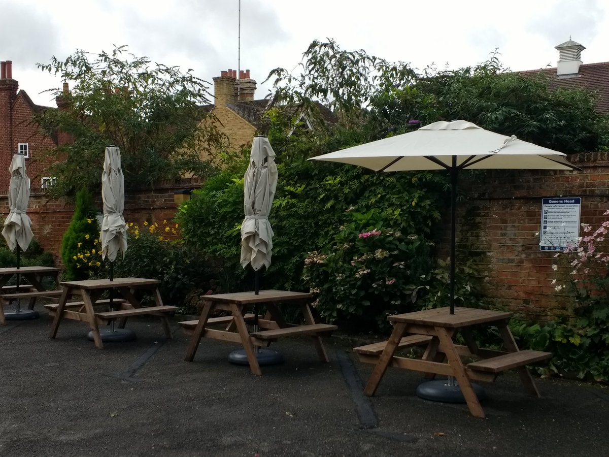 The Queen's Head Pinner has expanded it's outside seating capacity so that it can cater for as many customers as possible <a href="/PinnerAssociat/">Pinner Association</a> @LocallyPinner <a href="/greeneking/">Greene King</a> <a href="/QueensHeadPinn/">Queens Head Pinner</a>