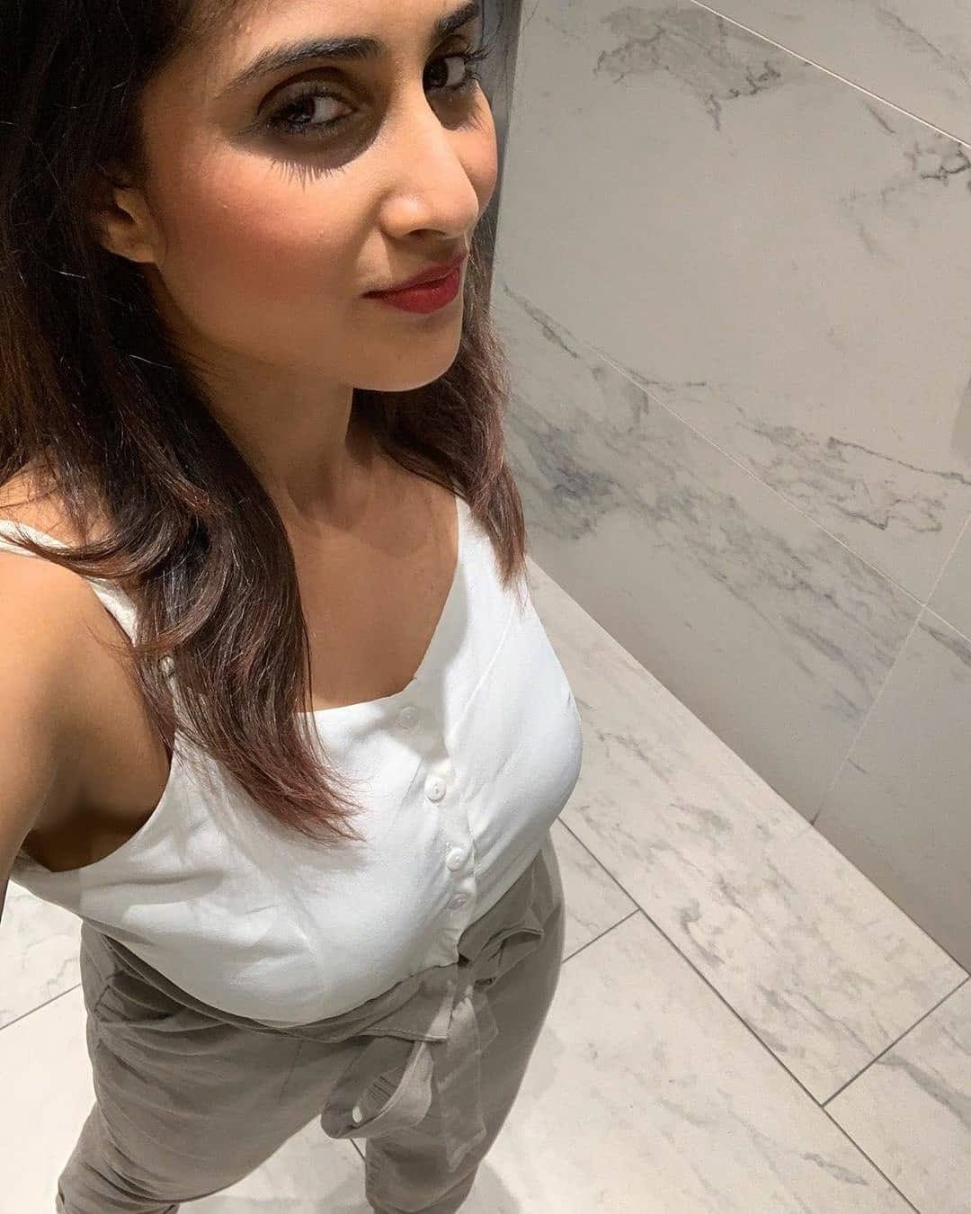 EimYsdSU0AUIOMi?format=jpg&name=large