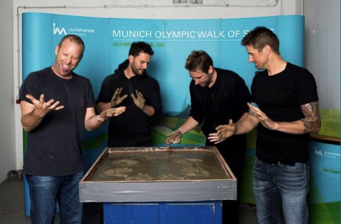 NBFansGermany's tweet photo. (1/2) Four years ago today Nickelback played a show in Munich (Germany) and were added to the Munich Olympic Walk of Stars.

#NB2016 #NBMunich #NBDE #ILoveNickelback

Photos: https://t.co/VDud49zhoB https://t.co/diIl7UW2T6
