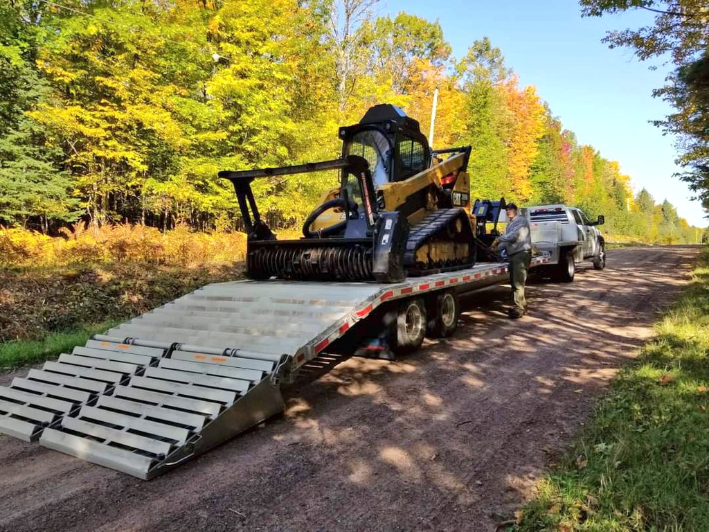 UPTreefarmer's tweet photo. Day 1 of the golden winged warbler habitat project on the farm! Greatly appreciate Eric Swies' horticultural background and his ability to retain fruiting trees in this process! #goldenwingedwarbler #habitatdevelopment #forestmanagement #wildlifemanagement #PureMichigan https://t.co/ACOTYxDDKf