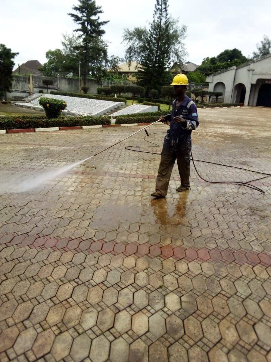 Do You know you can wash your Wall and compound floor?

DM now for more details

Image:

* Floor washing project in Lagos
* Wall Washing project in Lagos

#renovation #contractor #remodeling #roofing #contractors #covid #flooring #mondaymotivation