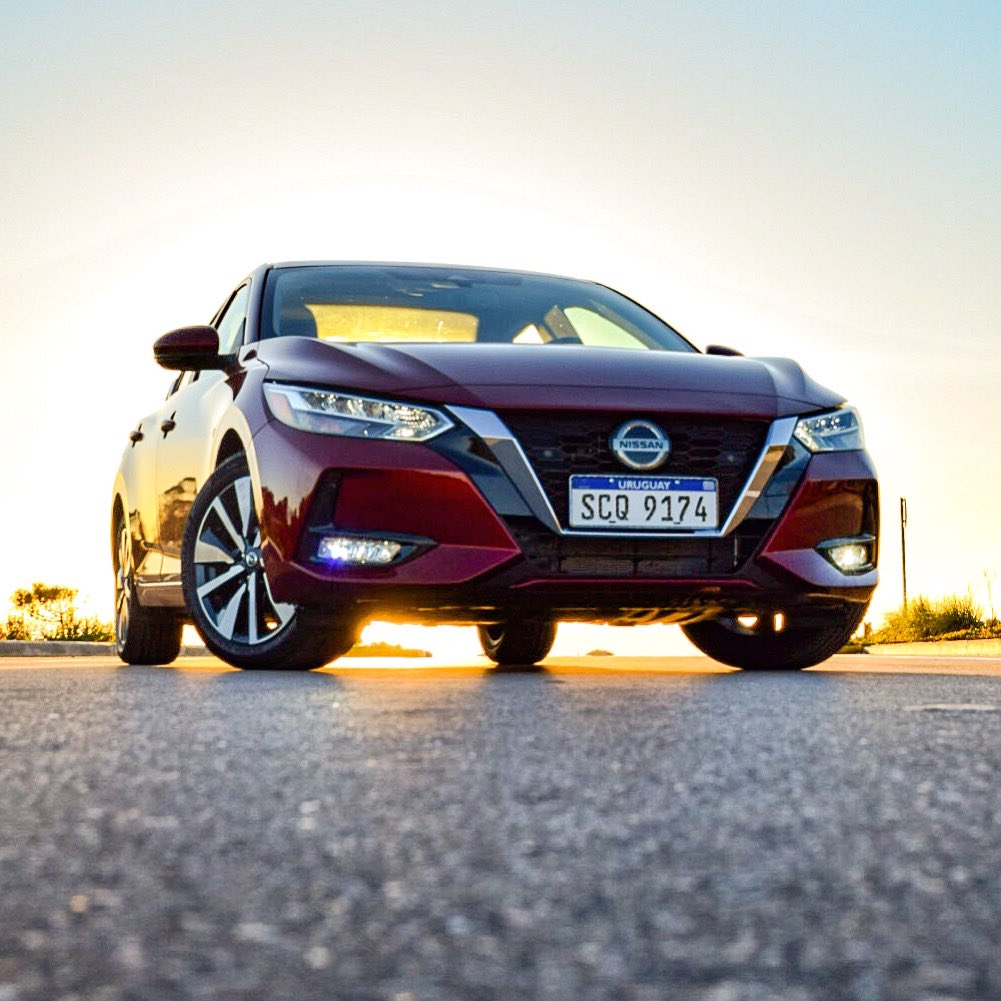 AutoblogUY's tweet photo. Estuvimos probando al nuevo @UruguayNissan #Sentra y en unos días más podrán leer la evaluación completa en https://t.co/ep0ECDCleZ #Nissan #NissanSentra #AllNewSentra #Sentra2021 #NuevoSentra #NissanSafetyShield360 #CVT #VMotion #Exclusive #NissanIntelligentMobility 🇯🇵🇲🇽 https://t.co/j0sPkWDs8y
