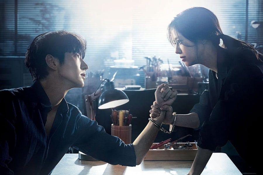 farahleejoongi's tweet photo. Tonight final #FlowerOfEvil
Don't want say goodbye to #LeeJoonGi #FlowerOfEvil 😭😭😭 .
I'm going to miss #DoHyunSu #DoHyunSoo #LeeJoonGi so much 😣😣😣 .
I'm crying 😭😭😭
.
I don't think I can wait tomorrow for the subtitle 😫 jebal 😫 https://t.co/cKgW2wMmeG