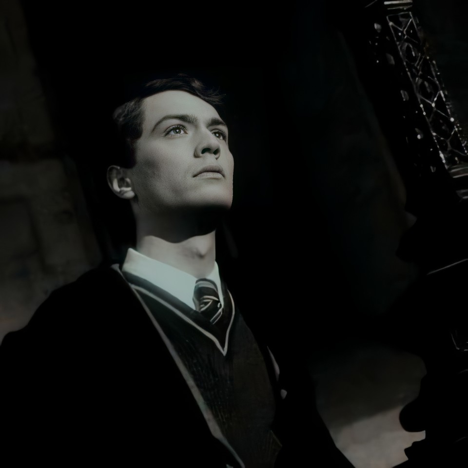 Belle Riddle⚡|9¾ (@BelleSnapeask) | Twitter