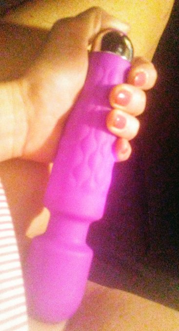 good morning. edging til I get on cam later. Mmm...#momsonlove #MatureLover  #cumslut https://t.co/X<a href="/tag/cumslut"class="tags"><span>#cumslut</span></a><a href="/tag/maturelover"class="tags"><span>#maturelover</span></a><a href="/tag/momsonlove"class="tags"><span>#momsonlove</span></a>