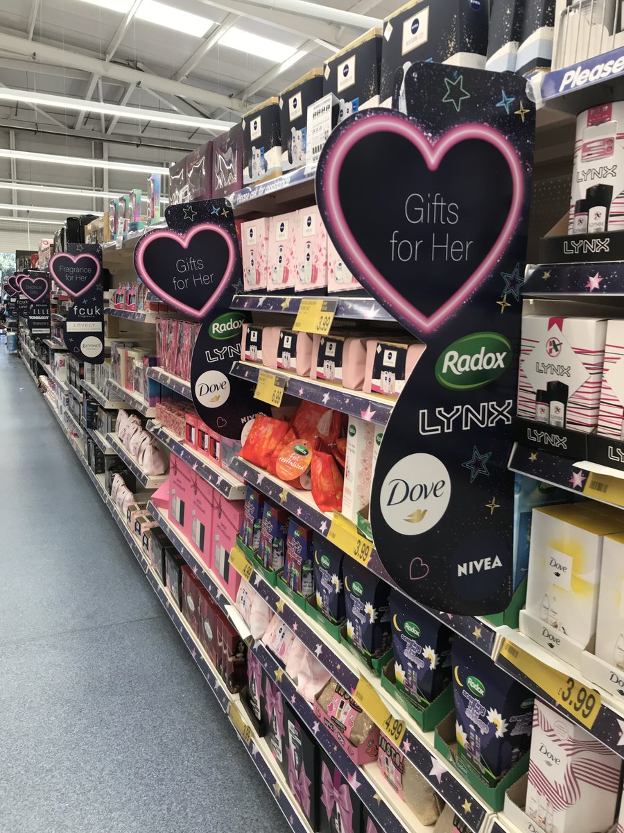 LucyIngram_IGD's tweet photo. Out and about seeing Christmas groceries and decorations start to creep into @LidlGB @homebargains and @bmstores If you're looking for more information on the festive season, check out our latest article exploring the six themes for Christmas this year;
https://t.co/lr8S1iW3Pr https://t.co/IqaJsMV8UY