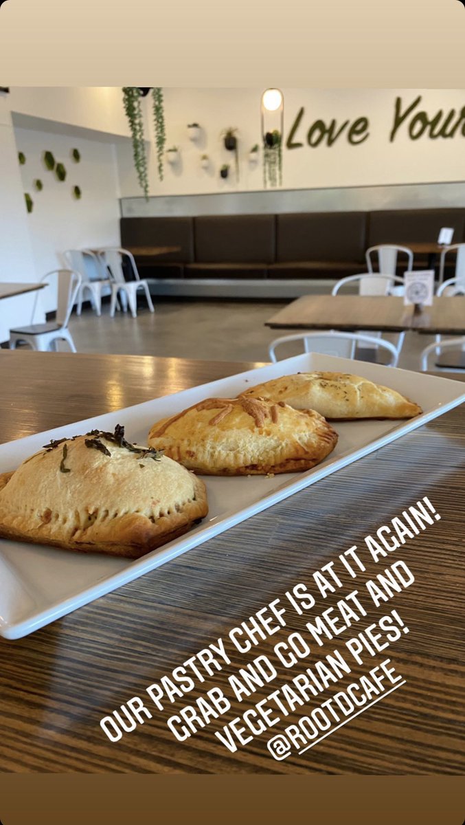 𝒜𝓃𝑔𝑒𝓁𝒾𝓆𝓊𝑒 (𝓁𝑜𝓈 𝒸𝒶𝒻𝑒𝒸𝒾𝓉𝑜𝓈 ☕️) tweet media