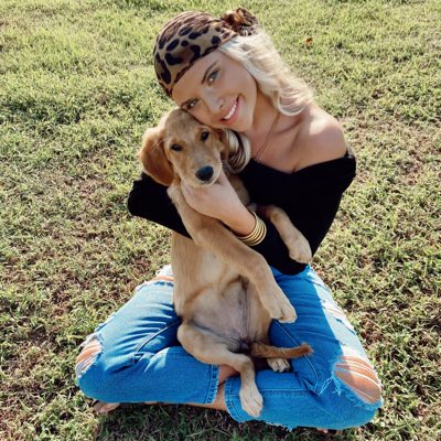 LyerlySloane's tweet photo. #NewProfilePic https://t.co/6P95kvC66j