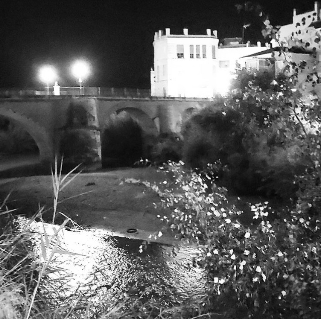 VisitPteGenil's tweet photo. ¡#BuenasNoches #DondeElSolSeHaceDulce! Hoy desde el #PaseodelRío 
📸 Francisco Ruiz Dorado
¡Soñad bonito! ❤️ https://t.co/ahQcY1uNy4