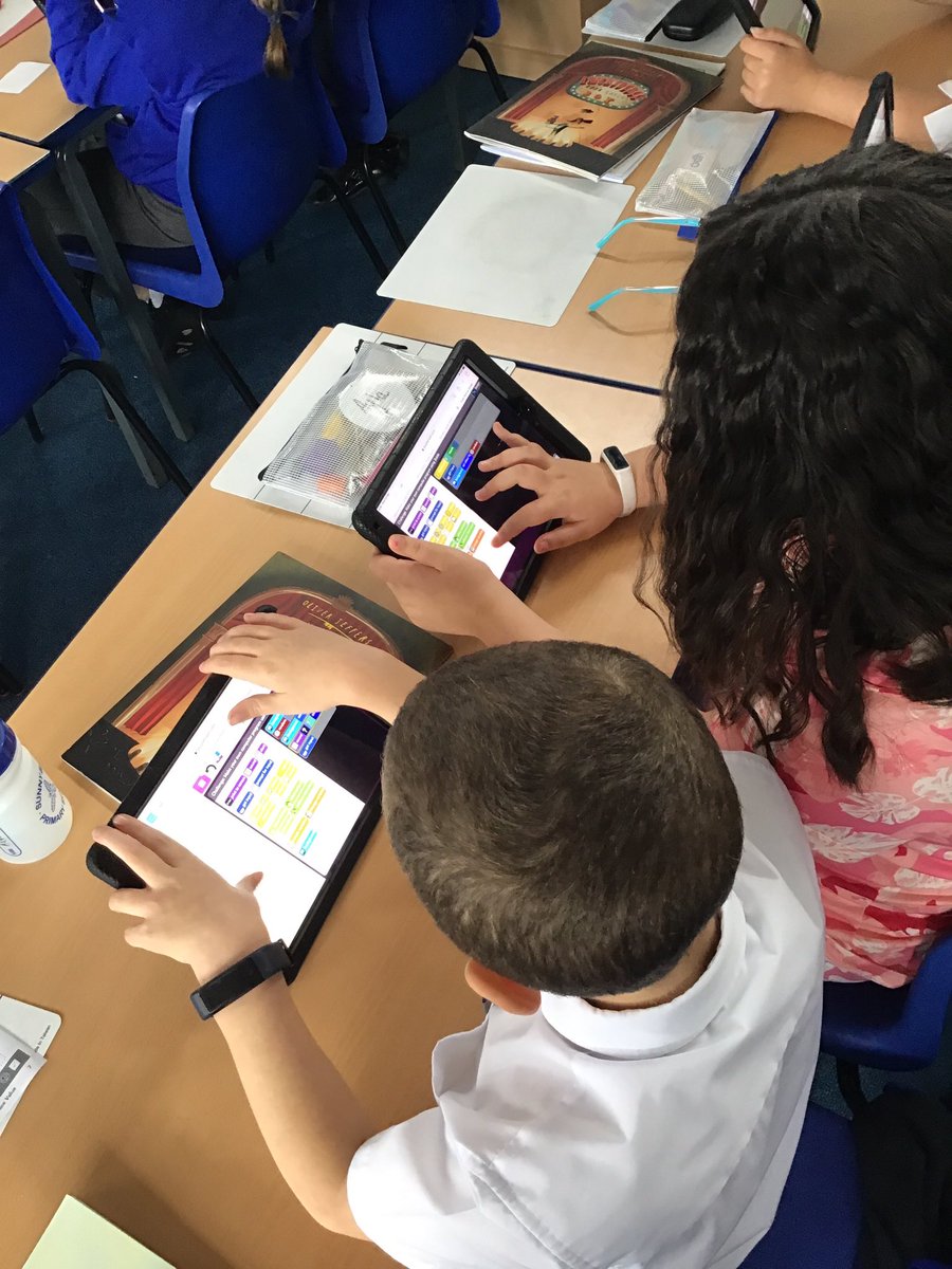 Year4sunnybank's tweet image. Year 4 using @purpleMash to add objects that perform two actions. #2code #coding