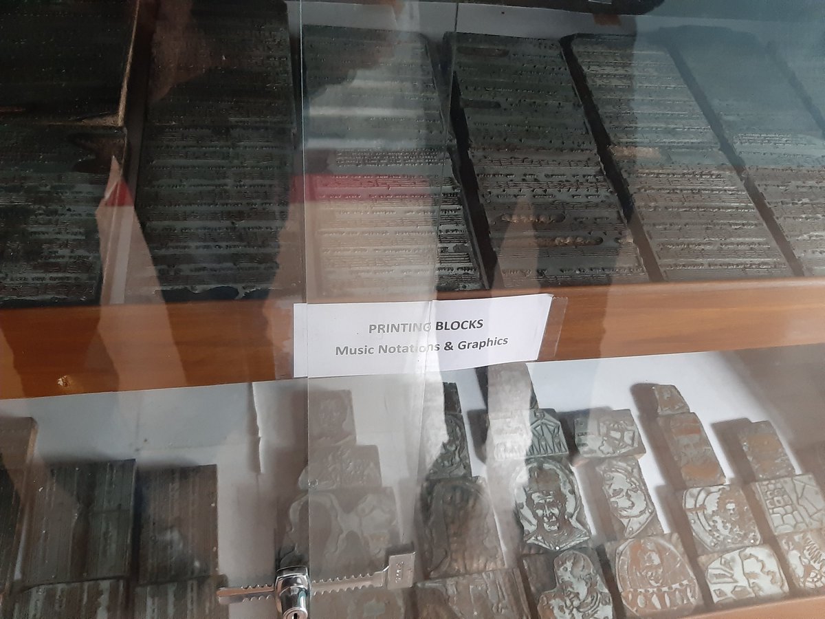 Amandee09088144's tweet photo. Vintage Binoculars, cameras and Printing Block dating back to #postworldwar #DonBosco #SalesianCollageSonada @ThilenSherpa7 @Yesh_Dewan19 @Urmigurung1 https://t.co/enCwnWF1q7