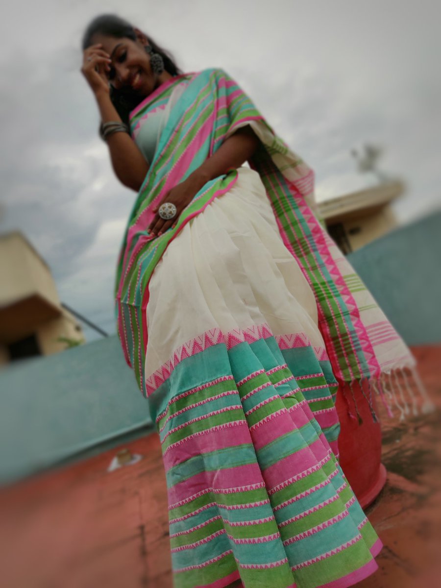 Some pretty begumpuri khadi cotton saree ❤️🖤🤩 #Khadi #khadi #supportsmallbusiness #SareeTwitter #VocalForLocal #vocal4handmade