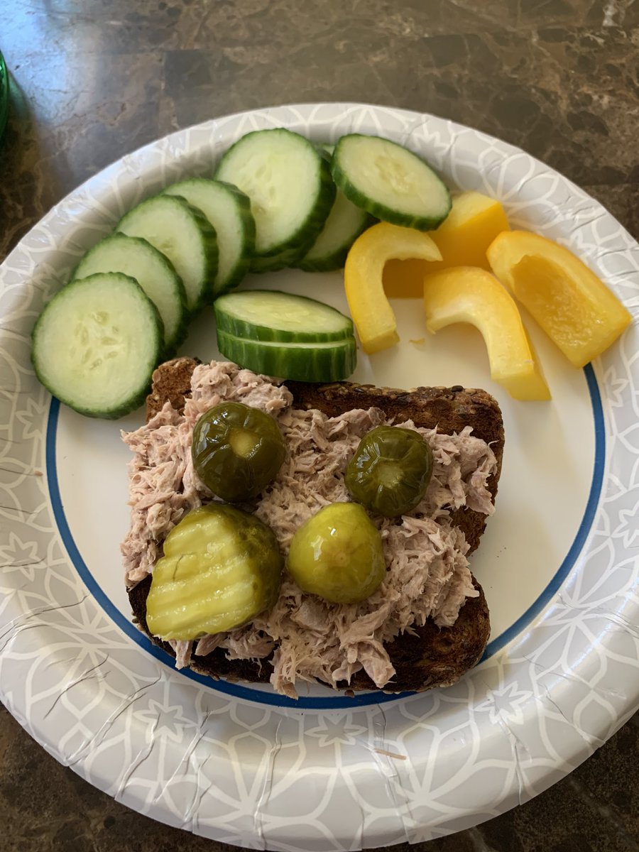 dietwhiteclaws's tweet photo. —— what i eat in a day 🕊 https://t.co/jNXcPZcJ4D