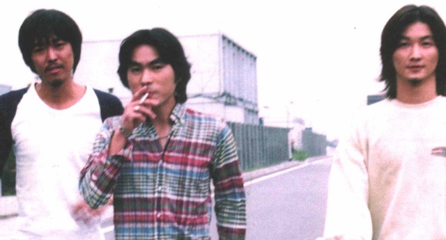 fknmmtak's tweet photo. RTの佐野さんのフィルムフェスティバル、素晴らしい構成でした。昔の20代の自分が出てきたときは変な汗をかきましたが。超一流の皆さんの中で、迷惑かけつつもなんとか比較的まともな演奏で助かりました。ちょうどこの頃かと…（喫煙所行けよ！90年代はこんなでした。すみません…） https://t.co/F4hC8OeQWl