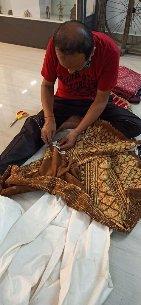 AssamMuseum's tweet photo. Digital documentation of Museum collection (textiles) is underway at Folk Art Museum, Gauripur. The digitally archived collection would help the scholars and students to access it for undergoing research and study purposes. https://t.co/EPyf37ezwR