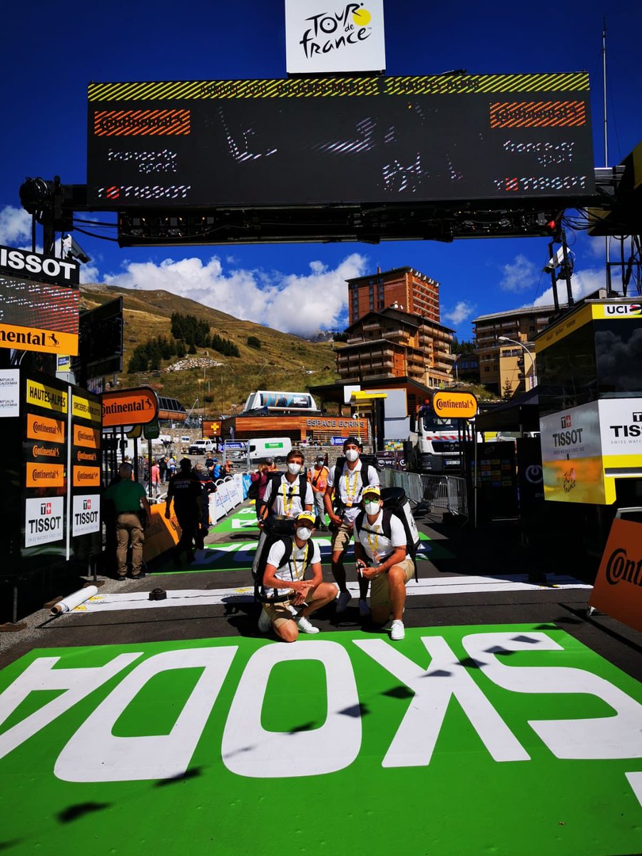 ArnMic's tweet photo. Clap de fin sur @LeTour 2020 édition COVID-19 et son millésime Gel Hydroalcoolique distribué sur toutes les arrivées des étapes. Une expérience de dingue, 7000km parcourus et une organisation au top 👌 merci @AgencePanenka ! https://t.co/AYTll1Xybw