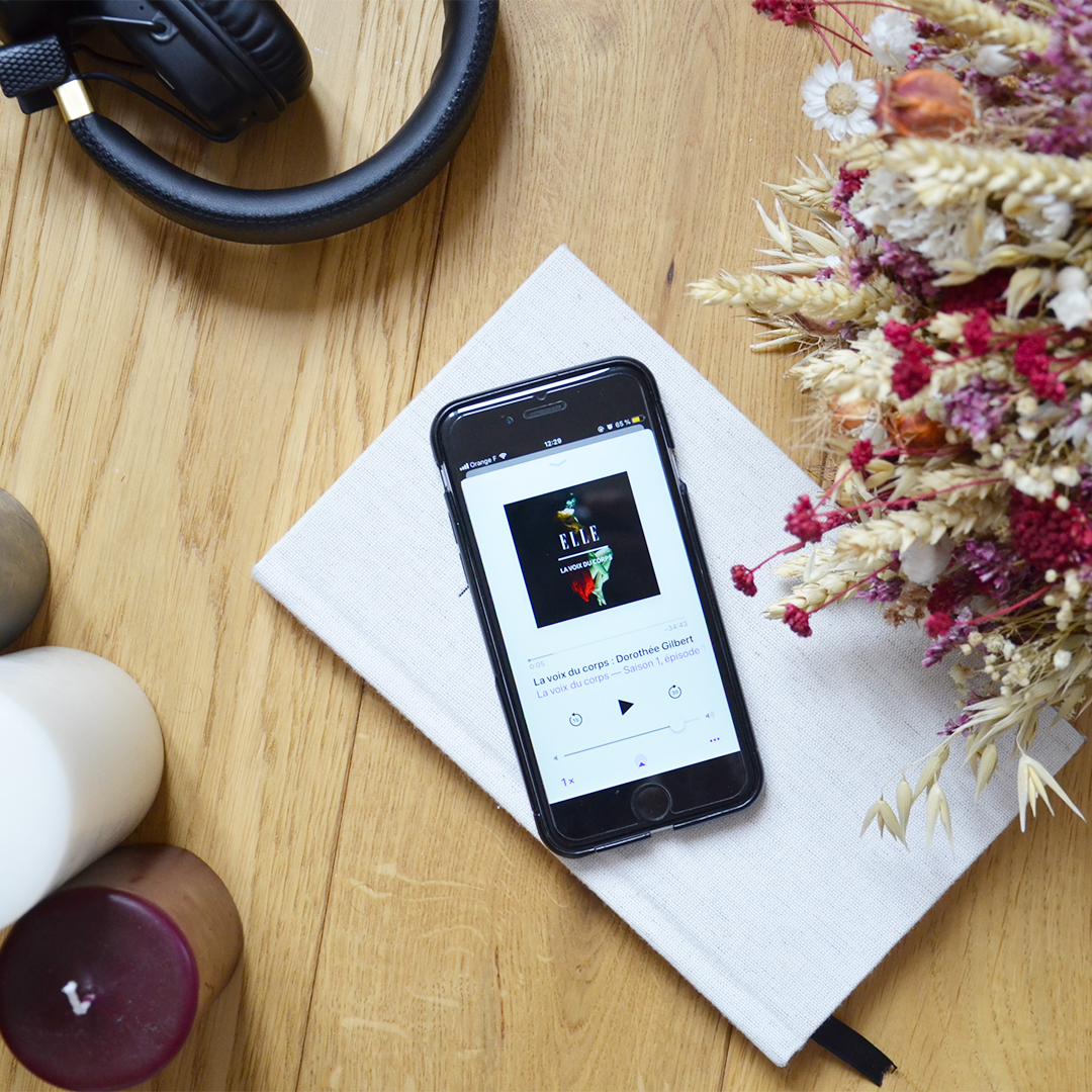 [ PODCAST ]
▪︎
L'Univers du ELLE s'enrichit avec un nouveau podcast où Catherine Robin donne la parole à des femmes pour comprendre leurs rapports avec leur corps
▪︎
RDV sur les plateformes de podcasts pour découvrir "La voix du Corps", le nouveau podcast du ELLE