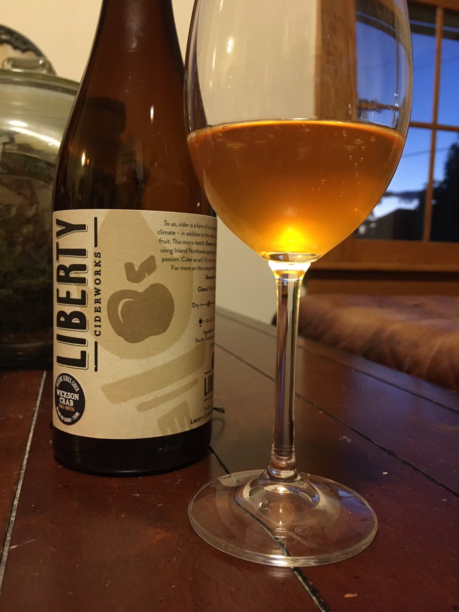 Alongcameacider's tweet photo. New #WashingtonCiderWeek post! https://t.co/YqVFKMwkmt I tried @AlpenfireCider #dragonsheadcider and @LibertyCider! https://t.co/bQKZIRB0e2