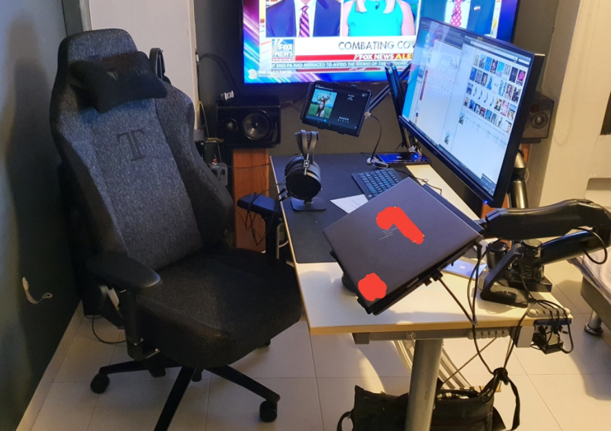 xihz's tweet photo. After a long wait, finally it's here! #secretlab https://t.co/dNzU08YSsX